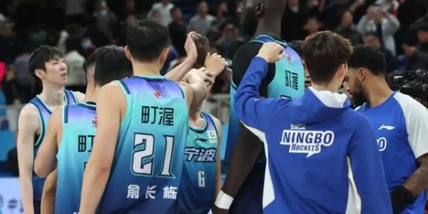 kaiyun-CBA一天罚21万！季后赛乱象频出，罚单敲醒了谁？