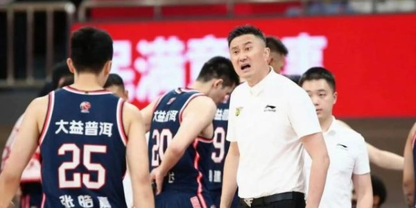 kaiyun-CBA一天罚21万！季后赛乱象频出，罚单敲醒了谁？